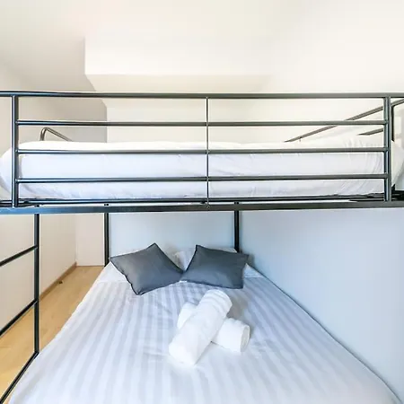 New Splendid Appt Terrace - 5 Min Disneyland Paris Montevrain